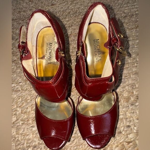 Michael Kors Morgen Burgandy Platform Sandals, womens size US 7.5 NWOT - Picture 1 of 9